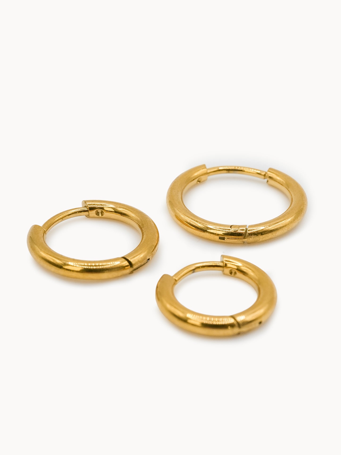 Orecchini Essential Hoop