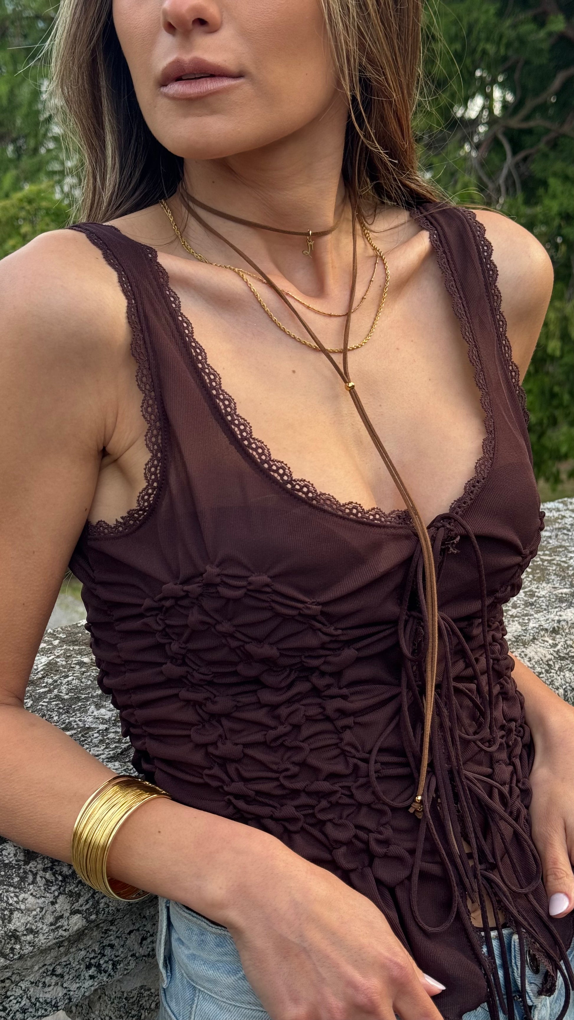 Choker marrone con segno zodiacale
